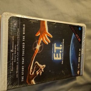 E.T. New Sealed VHS 1982 Remastered. The Story that Changed the World!